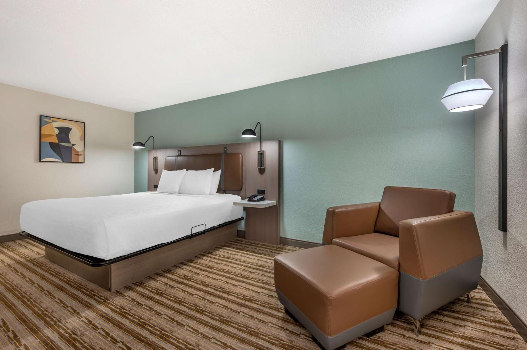 Western Indiana I-70 Hotel