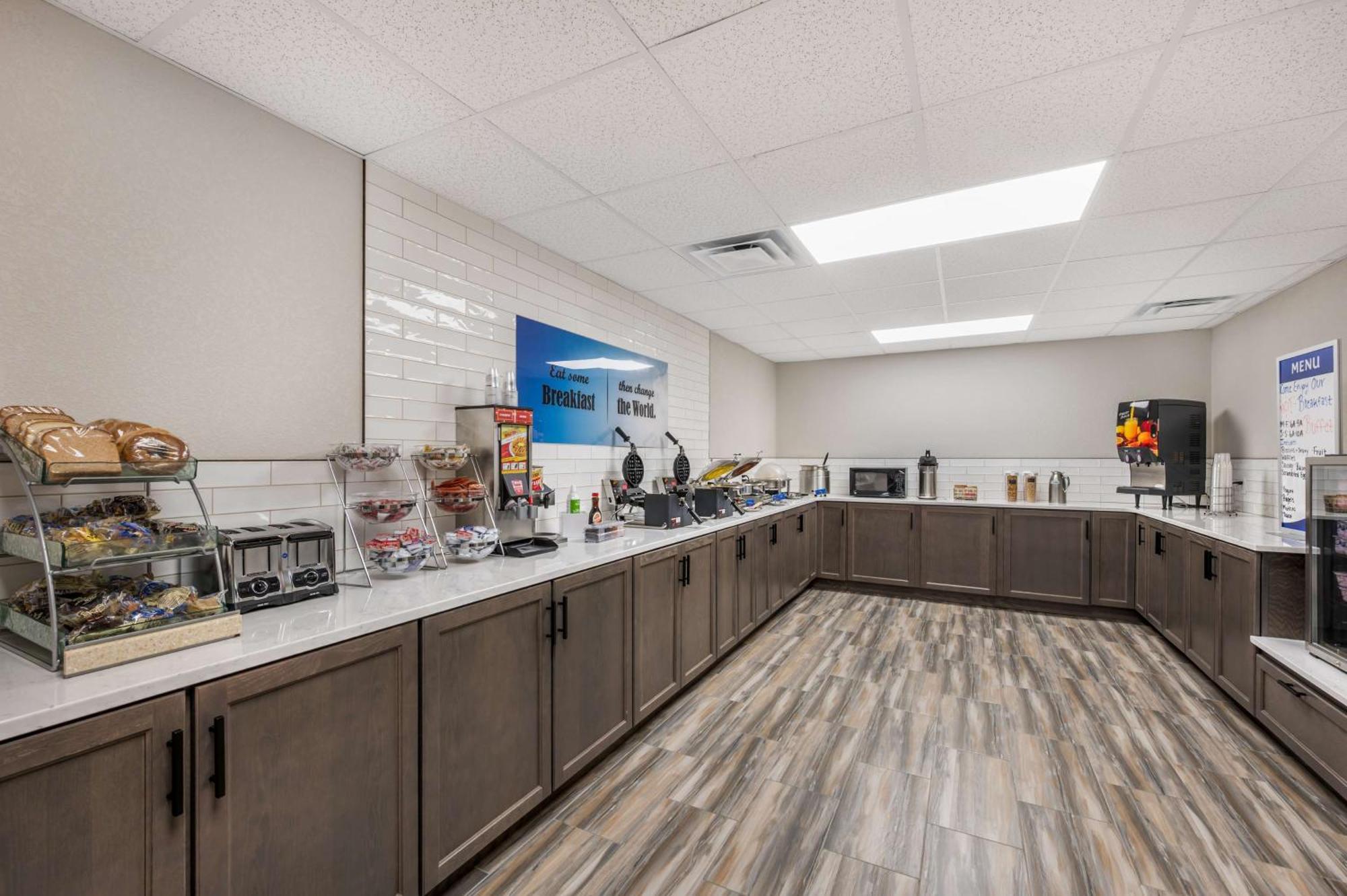 Western Indiana I-70 Hotel 4*