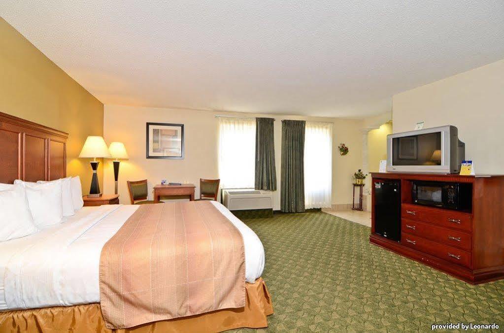 Hotel Western Indiana I-70